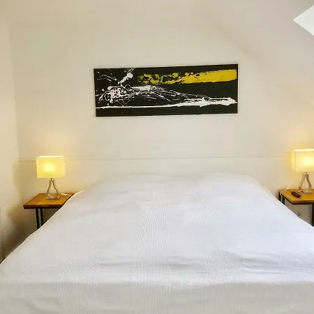 Hugo18 Boardinghouse * Kandel