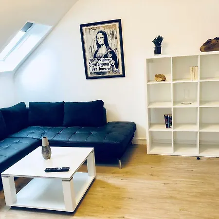 Hugo18 Boardinghouse Kandel