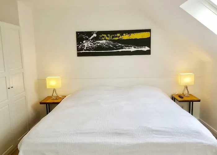 Hugo18 Boardinghouse * Kandel