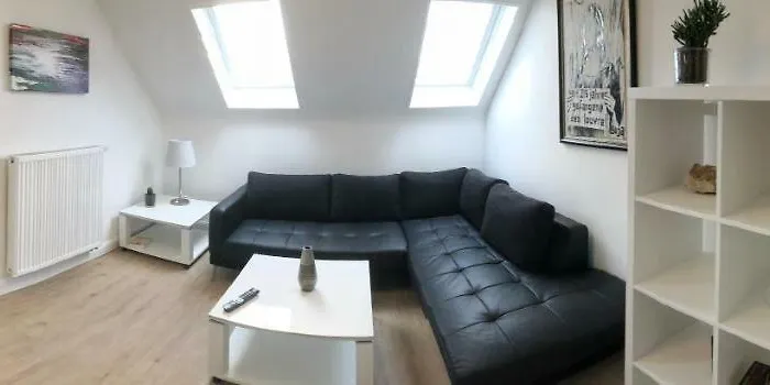 Hugo18 Boardinghouse Kandel